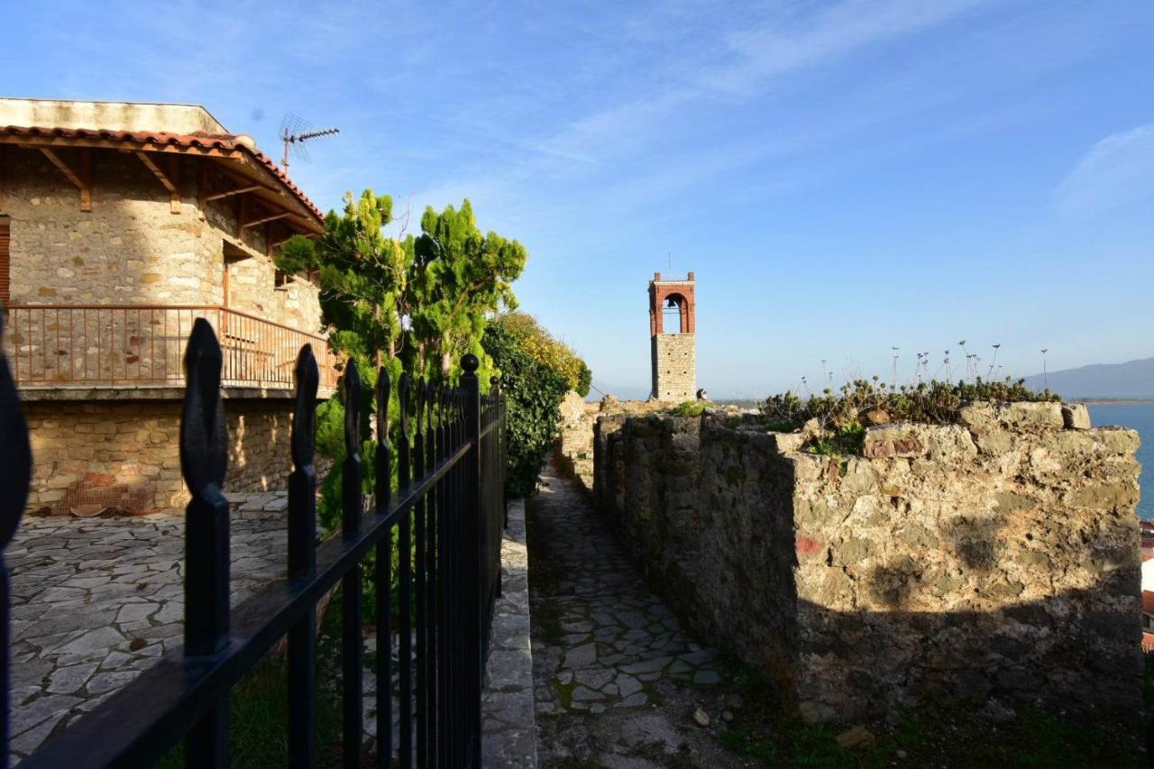 Gasthaus Sideroporta Castle Nafpaktos Exterior foto